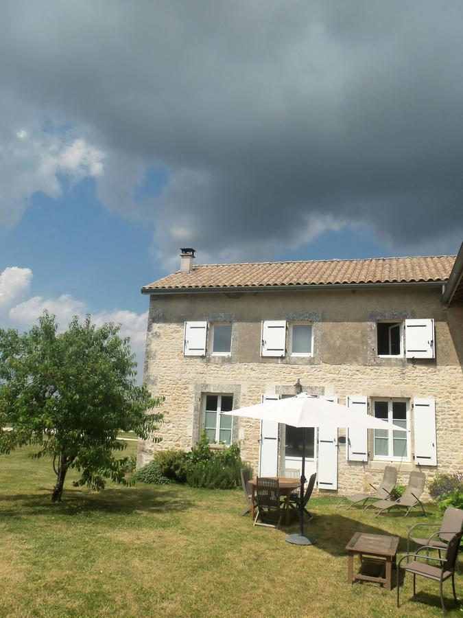 Charente Chambres d'Hôtes - B&B Bernac  Extérieur photo