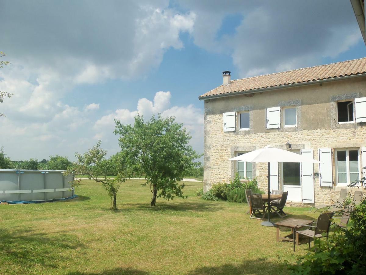 Charente Chambres d'Hôtes - B&B Bernac  Extérieur photo